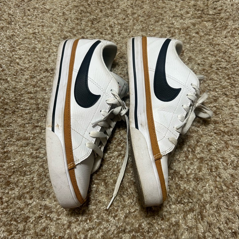 Nike Woman's Court-side Legacy Sneakers - Picture 3 of 4